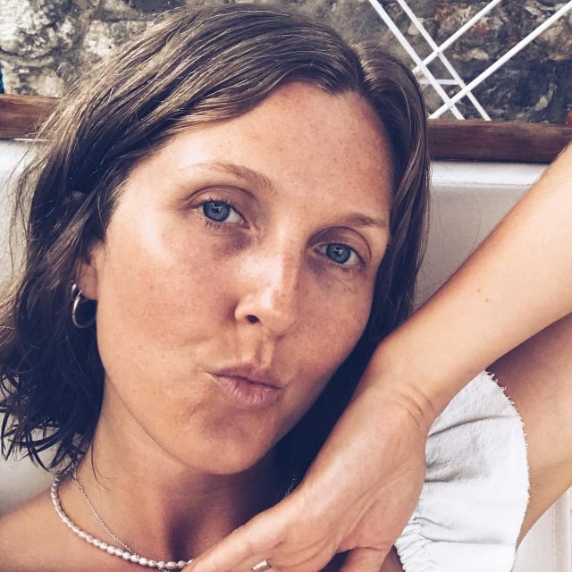 Hello 🌸
I’m back on this platform and ready to share some stuff again. I’ve had a long hiatus from posting regularly on the blog but it’s time to get back in there. With the pandemic trap over and the ability for people to come in and out of New Zealand it makes sense to restart the expat blogging - with a bit more experience now! The plan is to share more tips and tricks for expat and Wellington life. If you have any requests for posts you want to see - send them over! Good to be back. Lots of love. Josie 💕 posting my face as I am trying not to be scared of it!